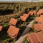 Holzblock-ferienhaus Im Naturerlebnisdorf Blauvogel *
